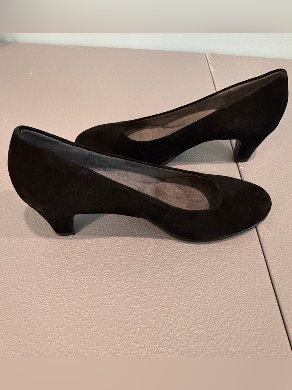 Aerosoles HeelRest Suede Dress Pumps Black Women’s Size 7.5 Never Worn